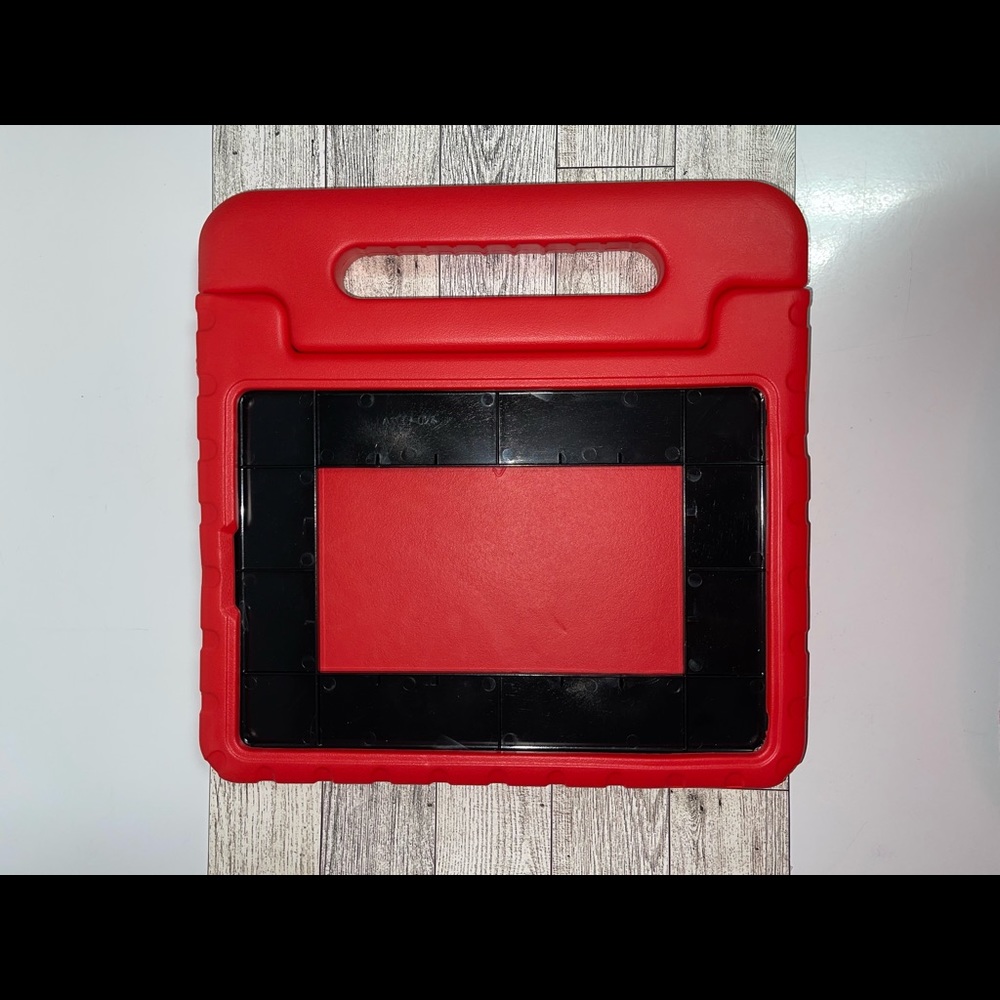 Bmouo IPad 10.2 kid’s case red